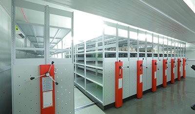 open-perforated-mobile-compactor